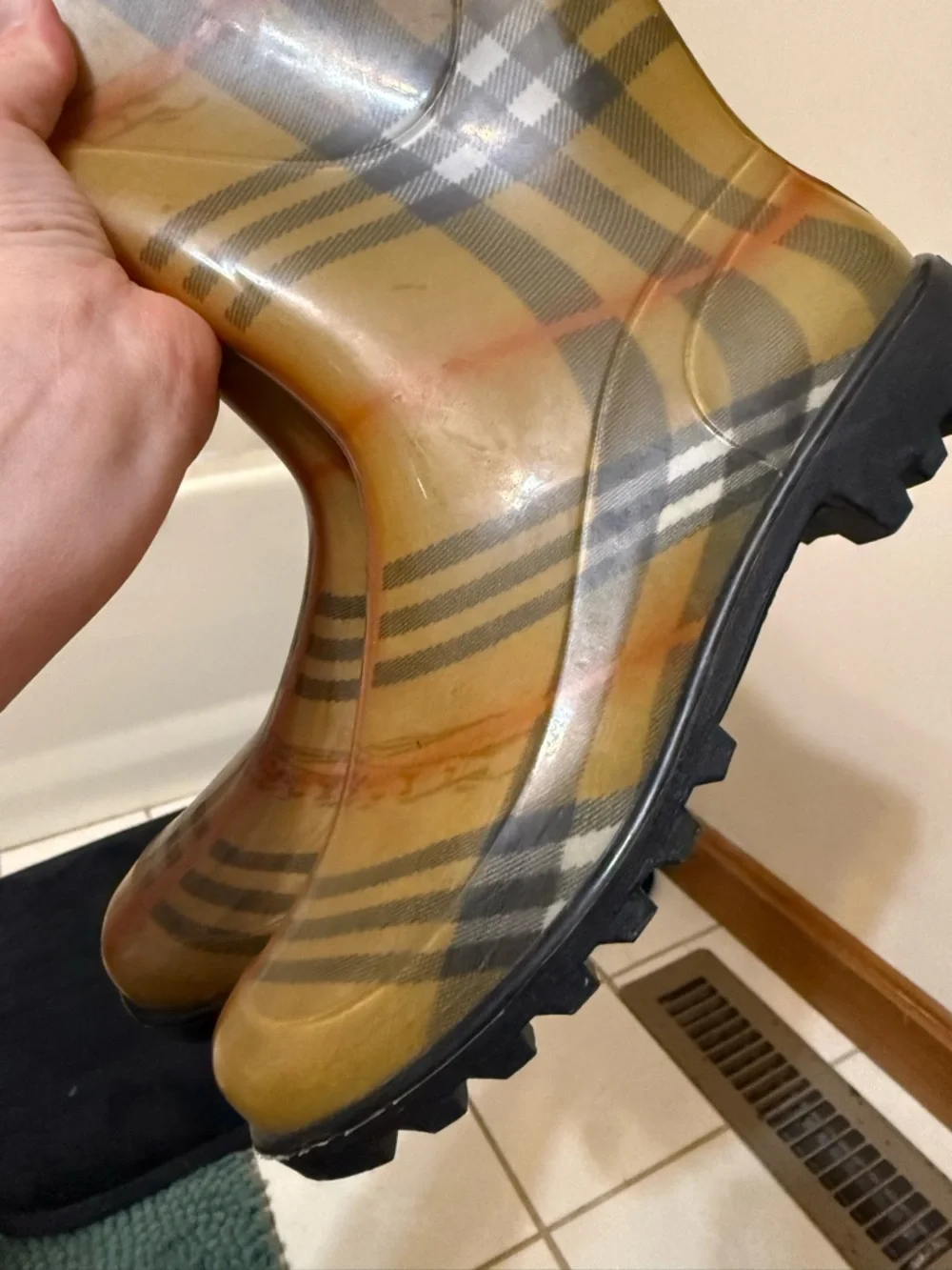 Burberry | Classic Plaid Rain Boots Italian size 37